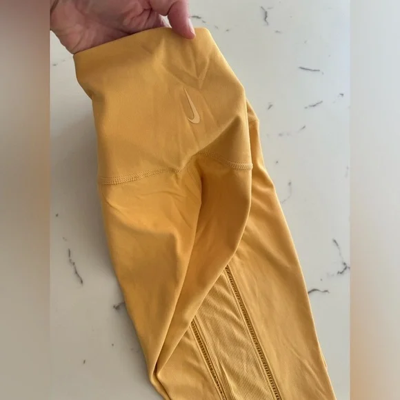 Nike Yoga Luxe Ribbed Leggings - Picture 8 of 14